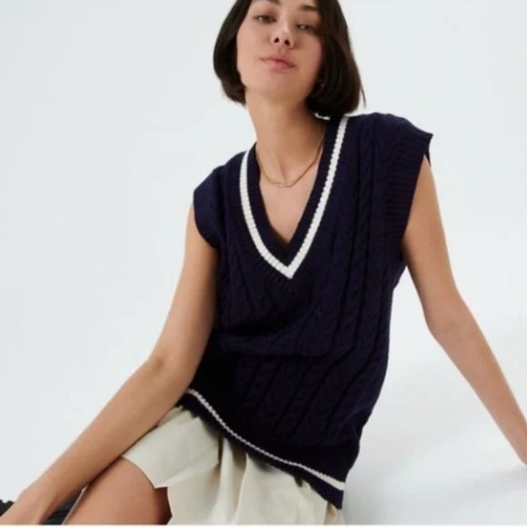 Winston Sweater Vest - NWT - Picture 3 of 4